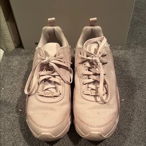 Nike women’s RYZ 365 2 size 7